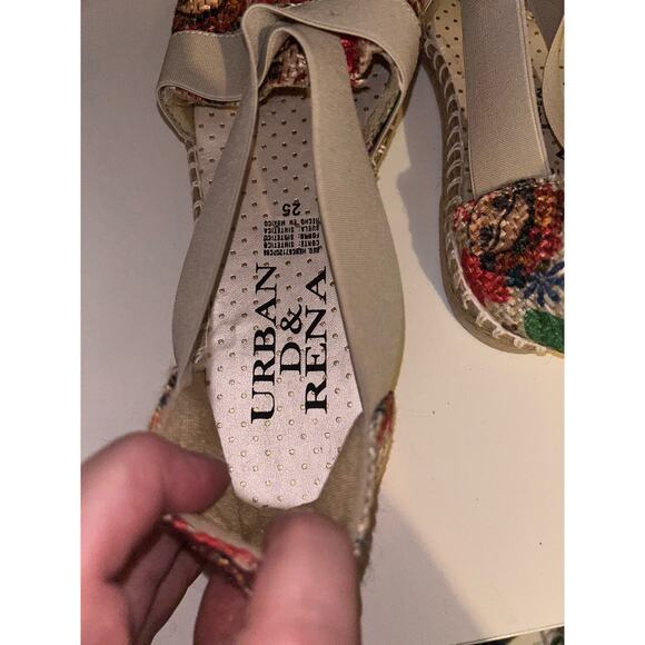 Urban D & Rena Frida Kohlo Espadrilles Summer Fun Canvas Flats 25 / 8.5 NWOB - Picture 4 of 8